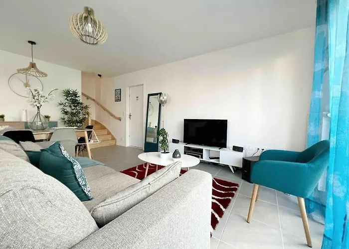 La Rayon'nantes Villa *